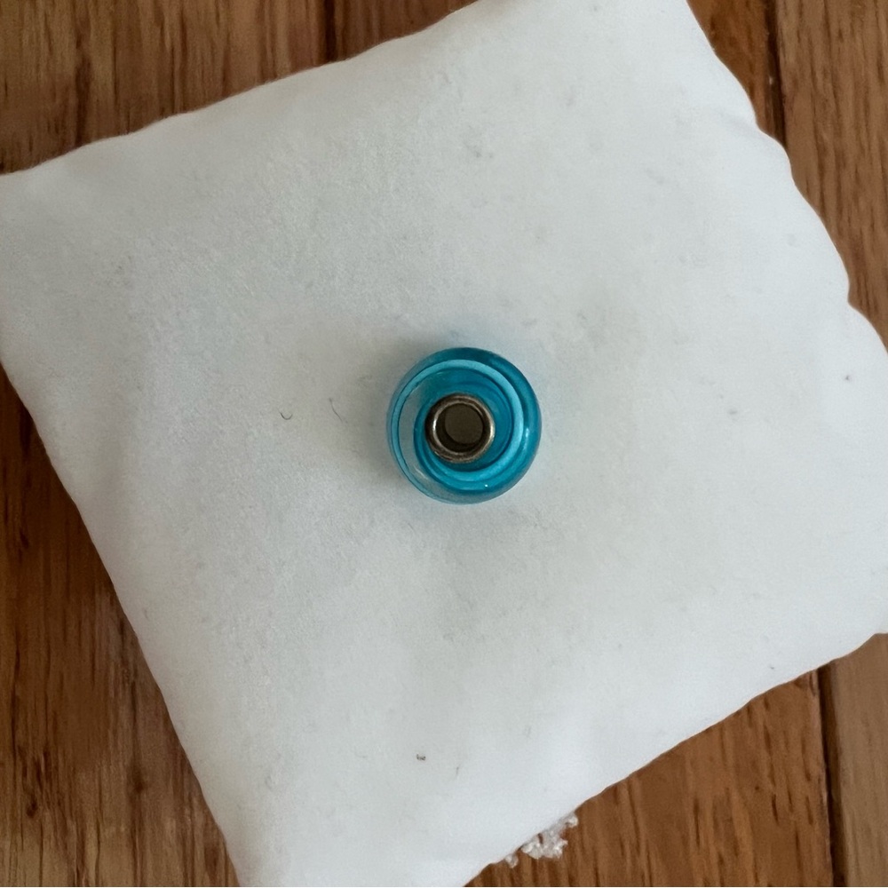 Trollbeads Turquoise Ribbon Bead - Picture 2 of 3